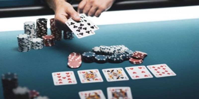 Để trở thành cao thủ poker, bạn cần hiểu rõ luật chơi