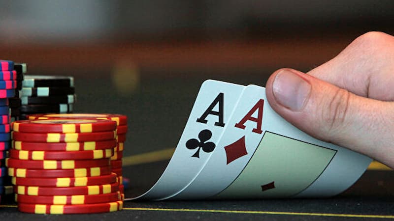 cach-choi-Poker-Texas-Hold_em-1